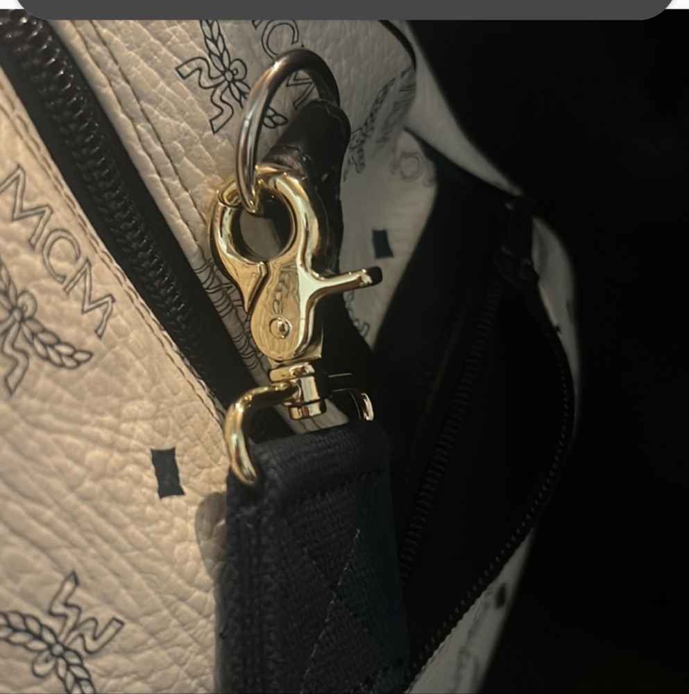MCM White and Black Duffel Bag size 55 - Picture 6 of 12